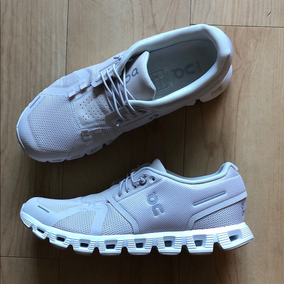 On Running On Cloud Light Gray Sneakers New - Picture 1 of 5